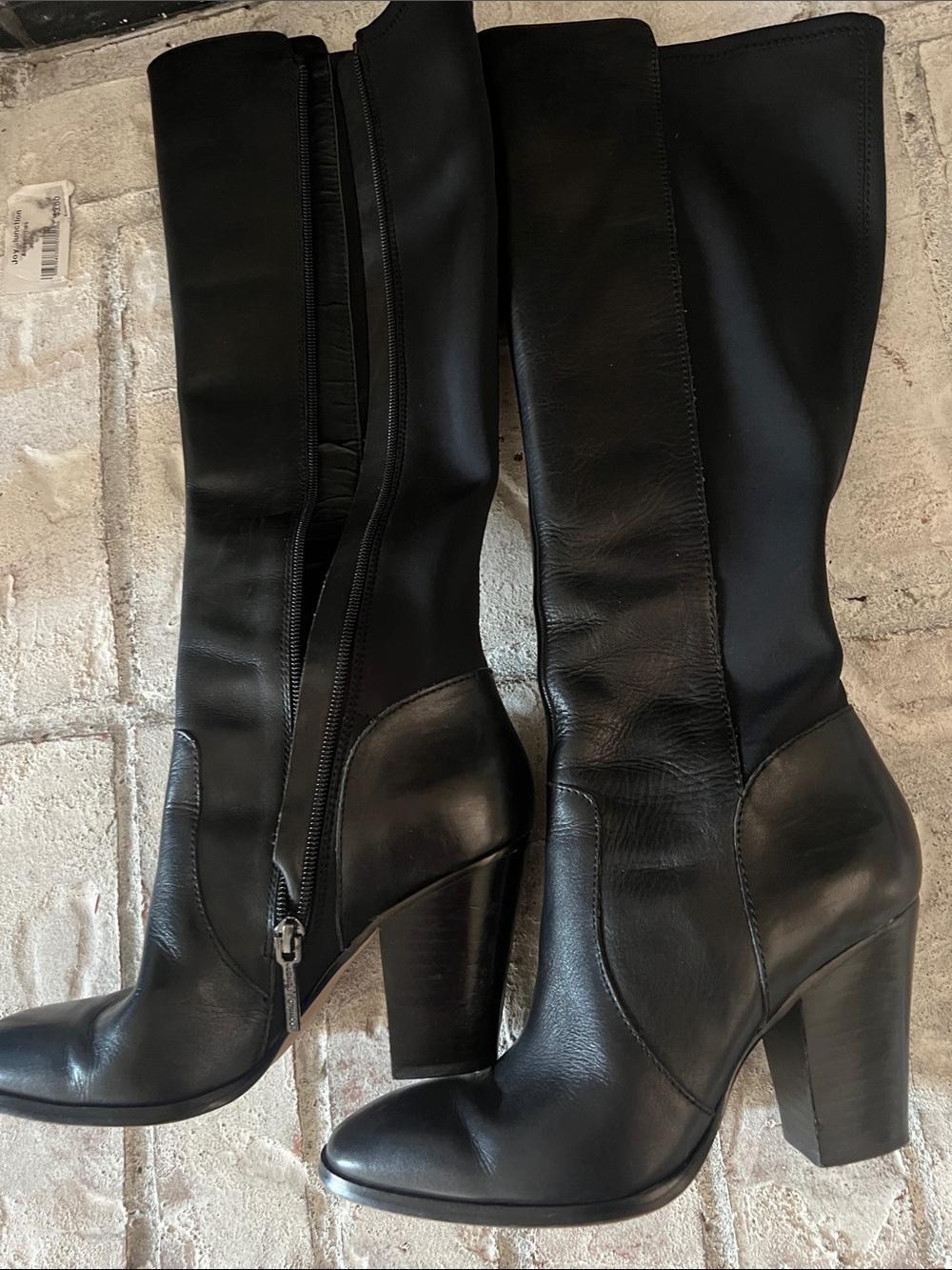 Like new Donald J pliner black leather Women's Leather High-Heel Knee Boots sz 6